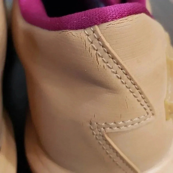 Nike KD 6 EXT Gum Limited Edition Sneakers - Picture 6 of 16